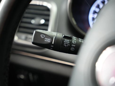Used 2021 Jeep Grand Cherokee Limited X RWD image 14