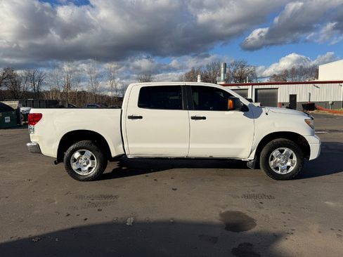 Used 2012 Toyota Tundra 4x4 CrewMax image 7