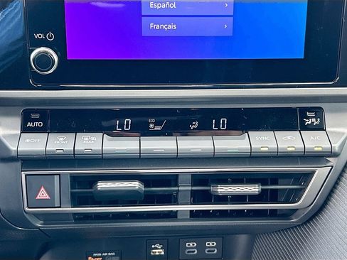 New 2025 Toyota Camry SE w/ Convenience Package FWD image 16