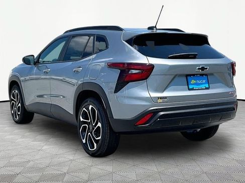 New 2026 Chevrolet Trax RS w/ Sunroof Package FWD image 4