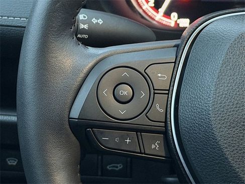 Used 2024 Toyota RAV4 XLE image 27