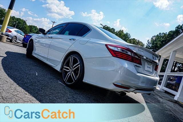 Used 2017 Honda Accord Sport image 4