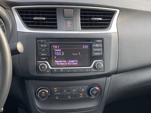 Used 2018 Nissan Sentra S image 12