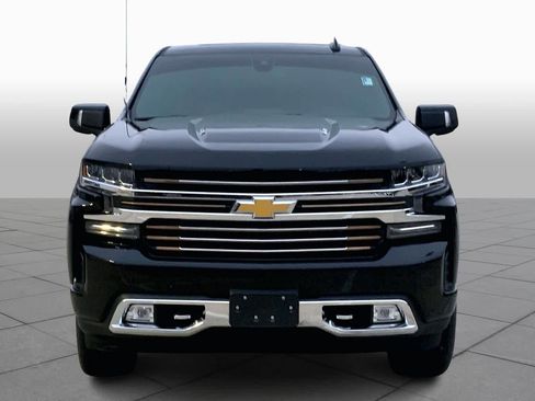 Certified 2022 Chevrolet Silverado 1500 High Country w/ Safety Package II image 3