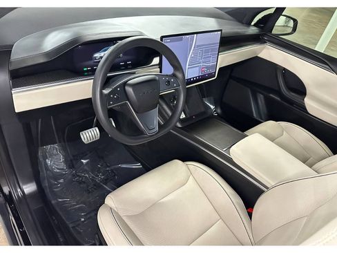 Used 2024 Tesla Model X Plaid AWD/4WD image 19