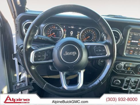 Used 2020 Jeep Wrangler Sahara image 12