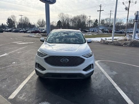 Used 2023 Ford Edge SEL w/ Convenience Package image 10