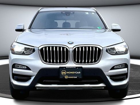 Used 2019 BMW X3 xDrive30i w/ Driving Assistance Package image 2