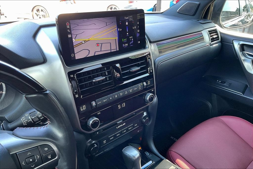 Used 2022 Lexus GX 460 Premium w/ Premium Package AWD/4WD image 15