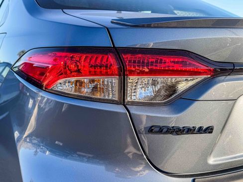 New 2026 Toyota Corolla SE image 9