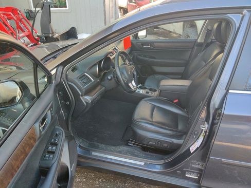 Used 2015 Subaru Outback 2.5i Limited image 11