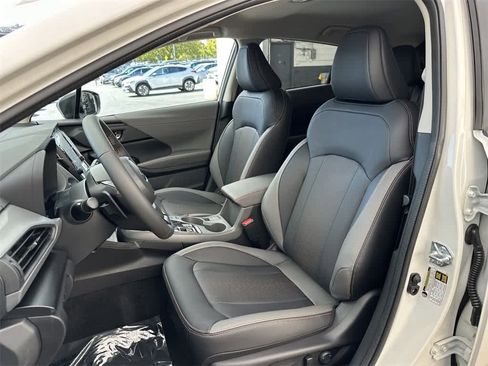 New 2025 Subaru Crosstrek 2.5i Limited w/ Crosstrek Mirror Package image 11