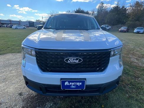 New 2025 Ford Maverick XLT w/ Equipment Group 301A image 32