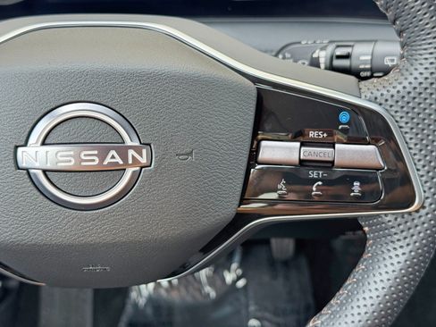 Used 2025 Nissan Ariya FWD image 20