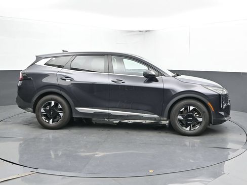 Used 2026 Kia Sportage LX FWD image 4
