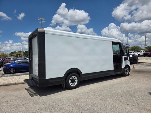 Used 2024 Chevrolet Brightdrop 600 w/ Battery Pack, Max Range AWD/4WD image 10