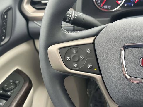 Certified 2023 GMC Acadia Denali w/ Denali Technology Package image 27