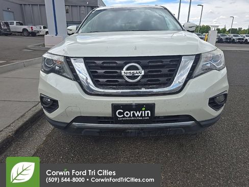 Used 2017 Nissan Pathfinder SL w/ Cargo Package AWD/4WD image 3