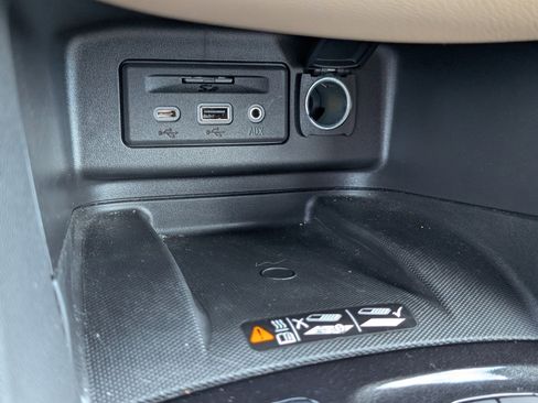 Used 2024 Chevrolet Equinox Premier image 15