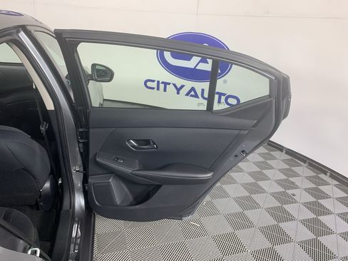 Used 2024 Nissan Sentra S FWD image 33