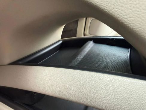 Used 2017 Lincoln MKZ Reserve AWD/4WD image 28