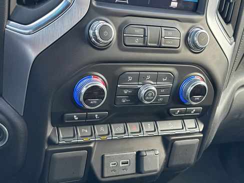 Used 2022 GMC Sierra 1500 Elevation w/ Driver Alert Package I image 19