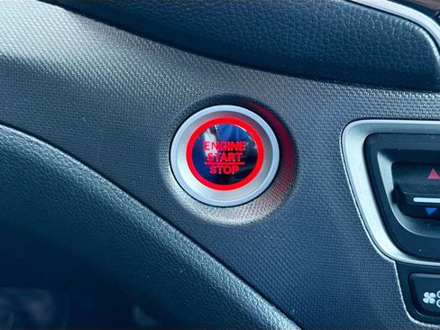 Used 2024 Honda Ridgeline Sport image 15