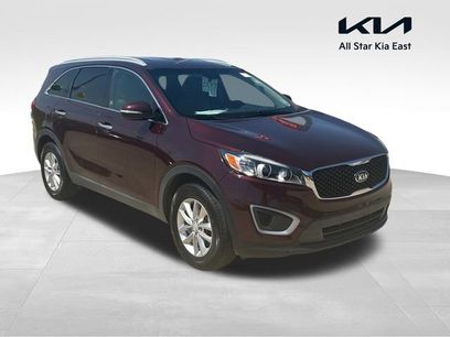 Used 2016 Kia Sorento LX w/ LX Convenience Package
