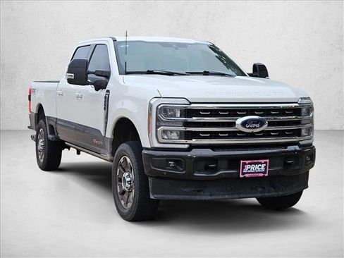 Used 2024 Ford F250 King Ranch AWD/4WD image 3