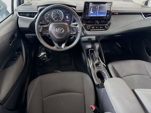 Used 2022 Toyota Corolla LE image 17