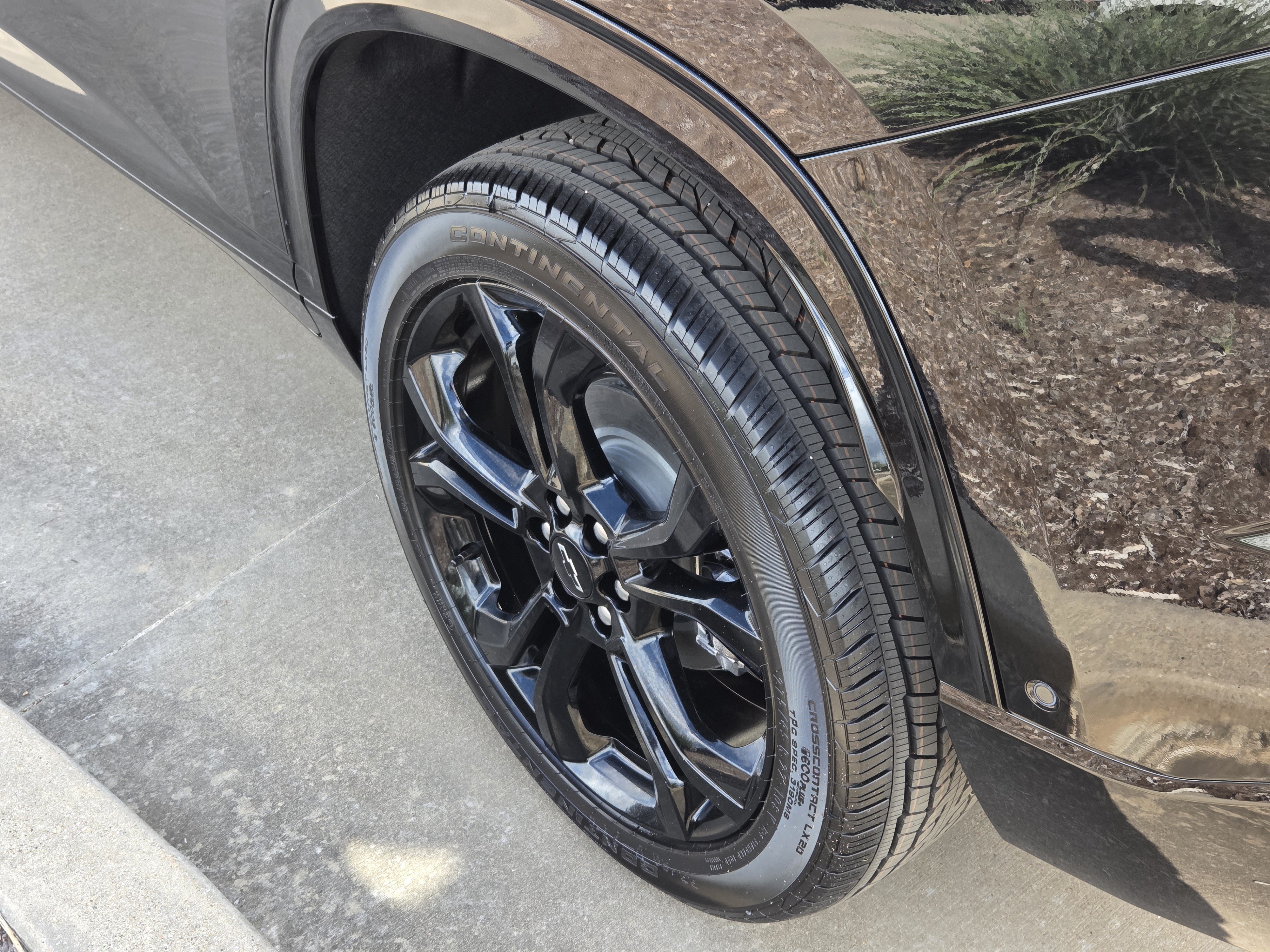 New 2027 Chevrolet Traverse RS FWD image 5