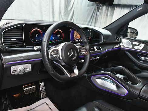 Used 2023 Mercedes-Benz GLS 450 4MATIC image 20