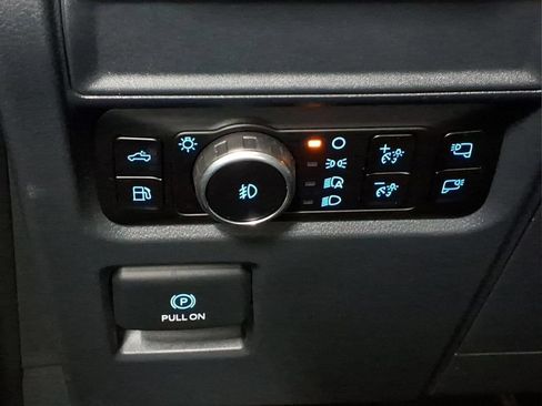 Certified 2025 Ford F150 XLT w/ Equipment Group 302A MID AWD/4WD image 19