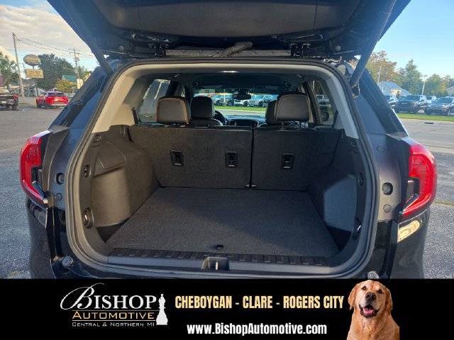 Used 2024 GMC Terrain AT4 w/ Tech Package AWD/4WD image 19