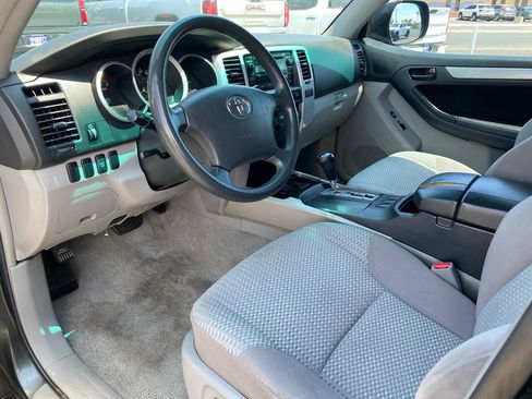 Used 2007 Toyota 4Runner SR5 RWD image 16