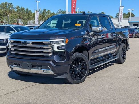 Used 2022 Chevrolet Silverado 1500 High Country w/ High Country Premium Package image 7