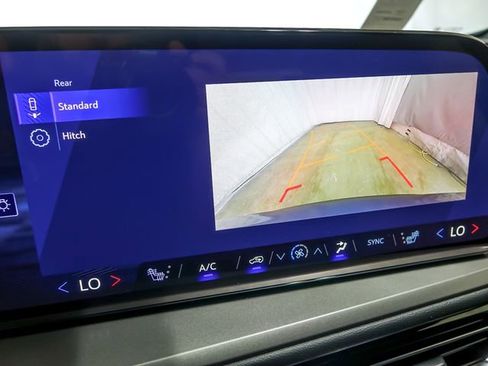 New 2026 Chevrolet Traverse LT w/ LPO, Floor Liner Package FWD image 17