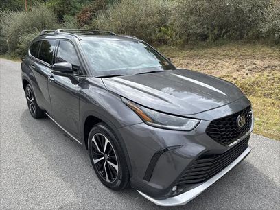 Certified 2022 Toyota Highlander XSE
