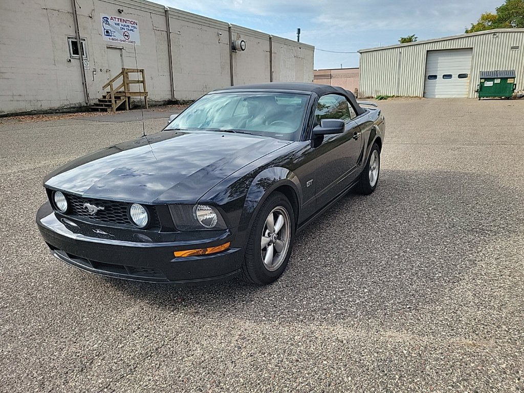 Used 2007 Ford Mustang GT Premium RWD image 3