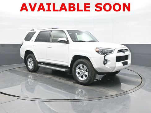 Used 2021 Toyota 4Runner SR5 Premium image 1