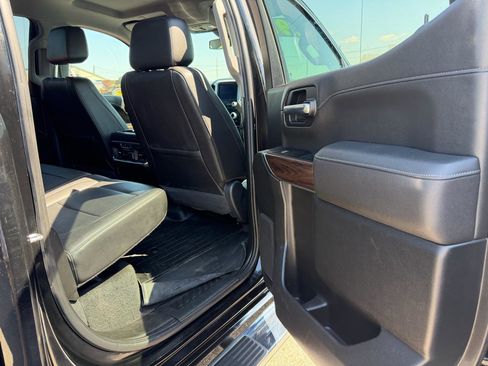 Used 2019 GMC Sierra 1500 SLT w/ SLT Premium Plus Package AWD/4WD image 22