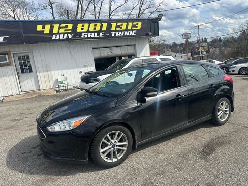 Used 2017 Ford Focus SE image 9