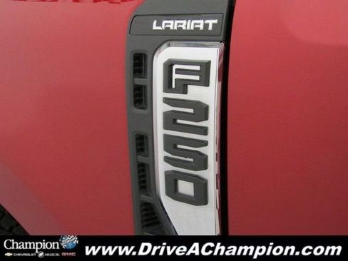 Used 2024 Ford F250 Lariat image 5