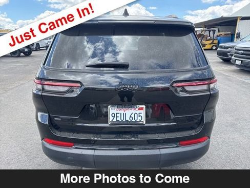 Certified 2023 Jeep Grand Cherokee L Laredo RWD image 4