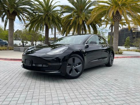Used 2019 Tesla Model 3 Standard Range Plus RWD image 3
