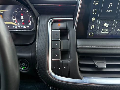 Used 2023 GMC Yukon XL SLT image 26