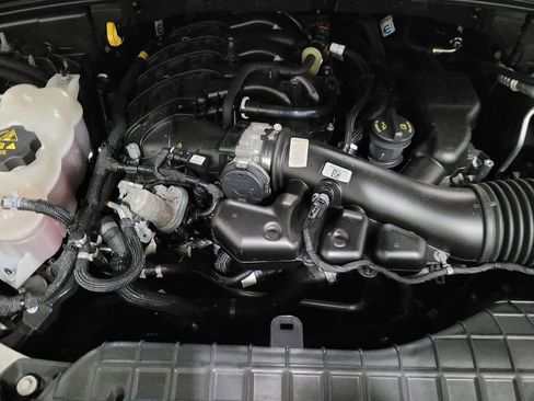 Used 2022 Jeep Grand Cherokee L Laredo w/ Luxury Tech Group I image 30