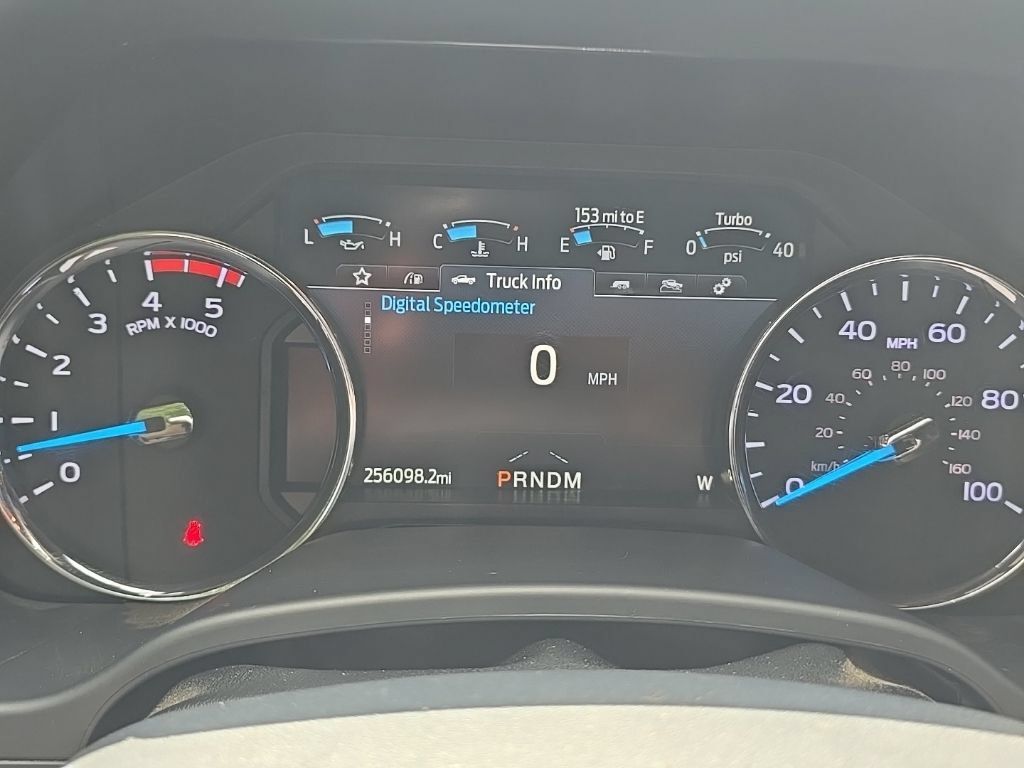 Used 2022 Ford F250 4x4 Crew Cab Super Duty image 4