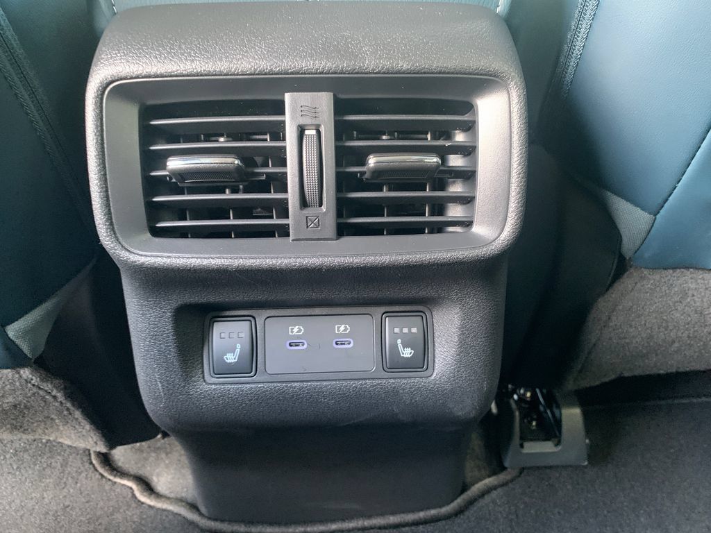 Used 2025 Nissan Murano Platinum w/ Cargo Package AWD/4WD image 23