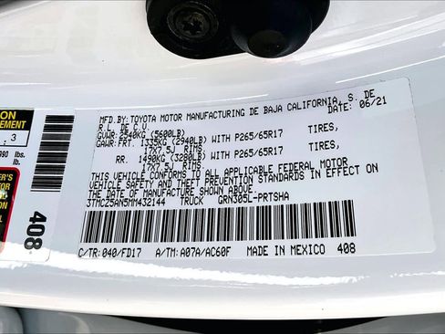 Used 2021 Toyota Tacoma TRD Sport AWD/4WD image 34